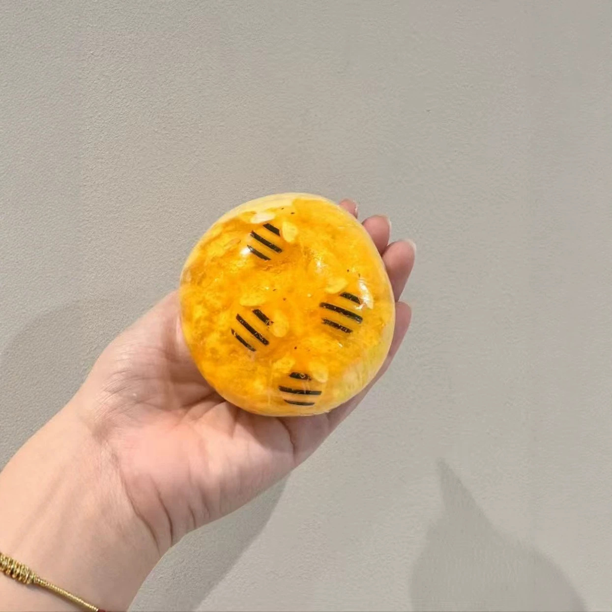 Crunchy Honey Jar Ball Squishy - Party Games For Adults And Kids 评论和价格